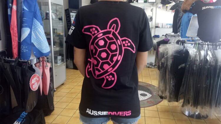 Turtle T-shirt Pink Aussie Divers Phuket