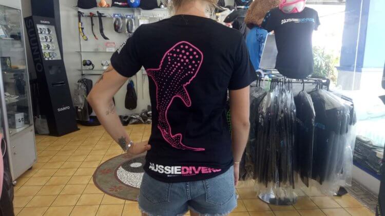 Whale Shark T-shirt Pink Aussie Divers