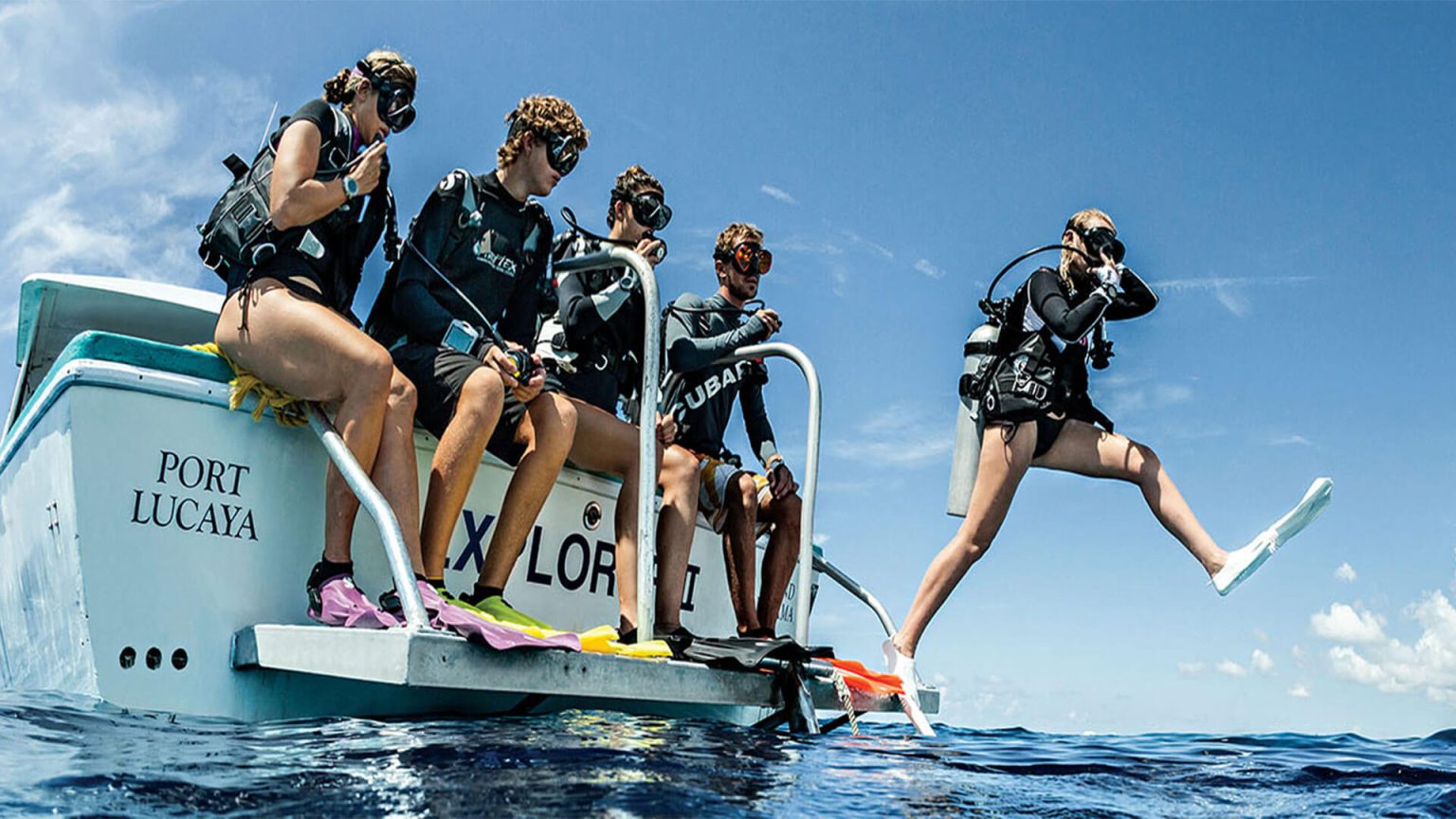 Scubapro Divers Entering the water
